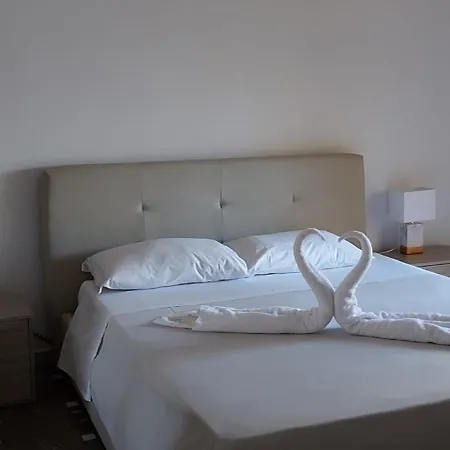 Matthias And Apartman Bari