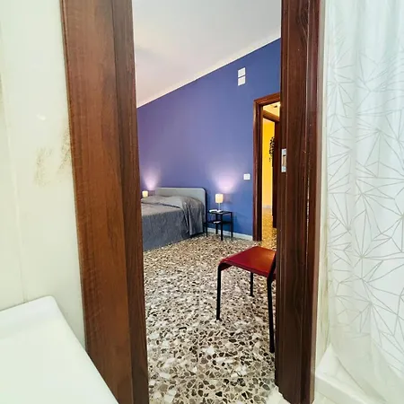 Matthias And Apartamento Bari